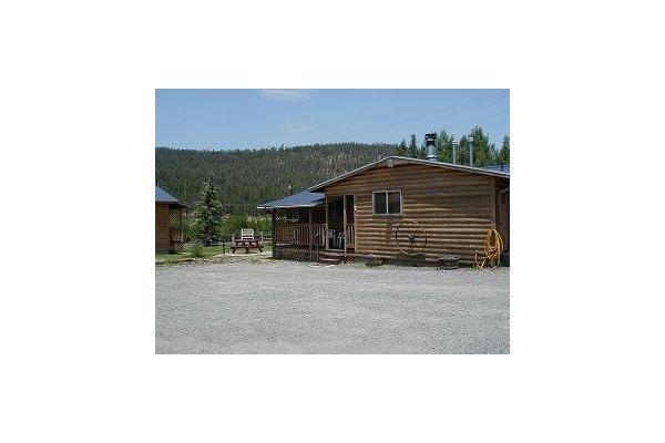 White Mountain Lodge Cabin 2