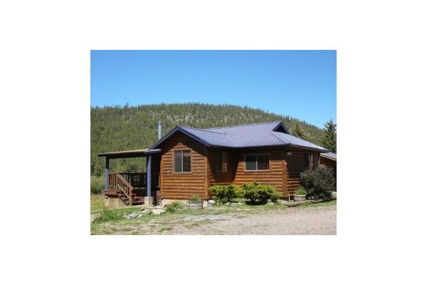 White Mountain Lodge Cabin 4