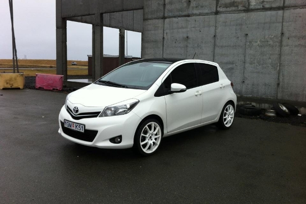 Toyota Yaris 2012 New White