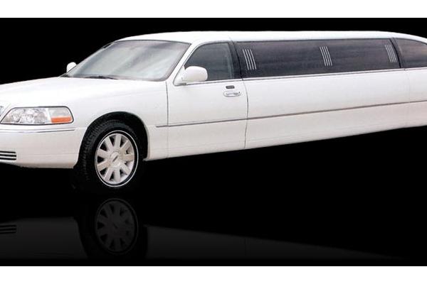 10 passenger Presidential Stretch Lincoln Limousine