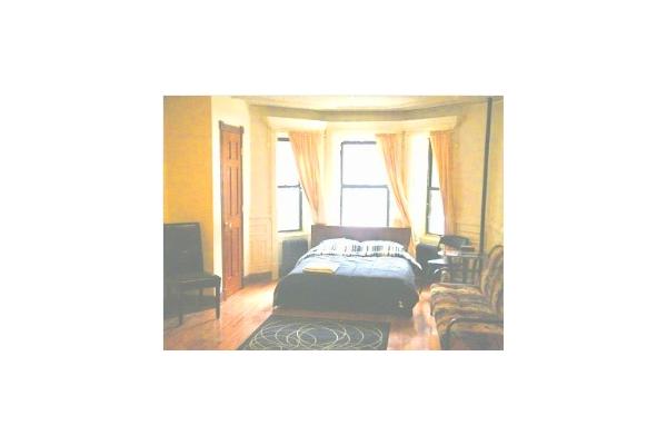 Elegant Bedroom