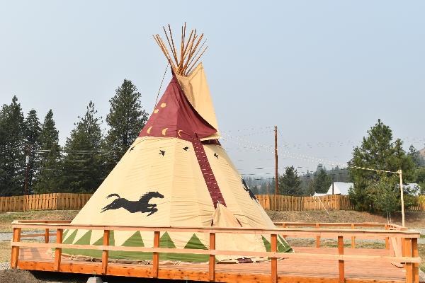 26' Tipi rental