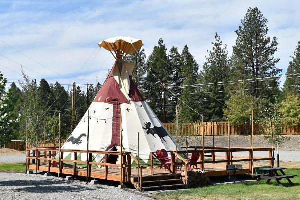 Dedicated Parking Space for Tipi Guests