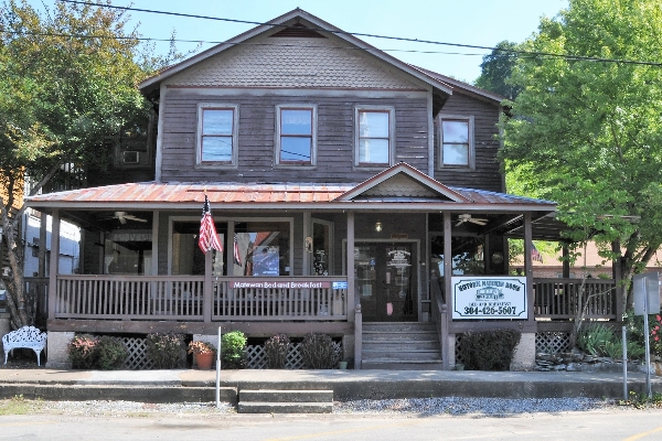 Historic Matewan House Bed and Breakfast