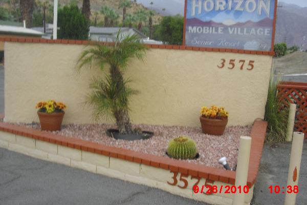 Horizon Mobile Village