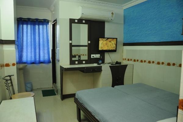 double room non a/c fully furnitured ,attacted bath room and tv,wifi