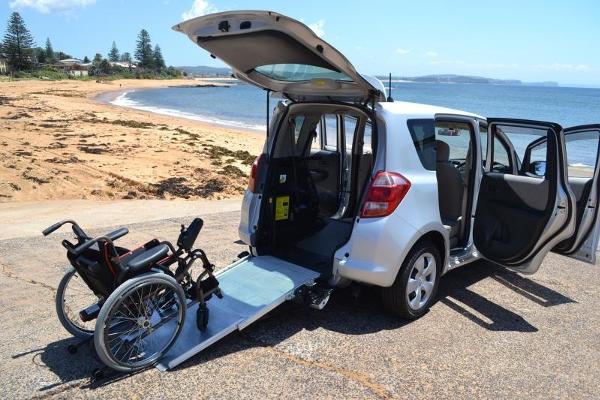 Toyota Ractis Welcab
