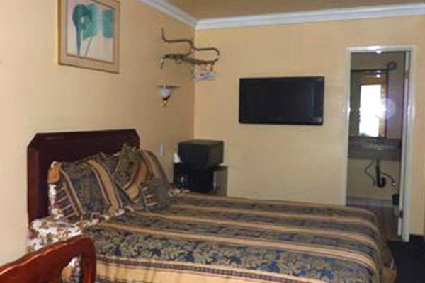 Barschaga Royal Palms Resort