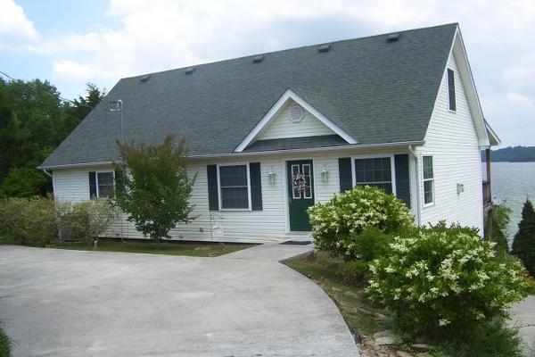 Lakefront Cabins