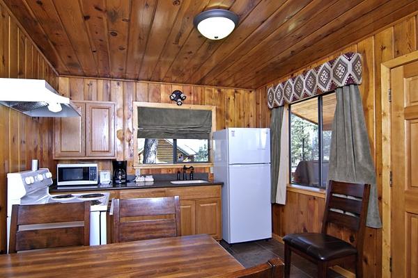 Juniper cabin Kitchen