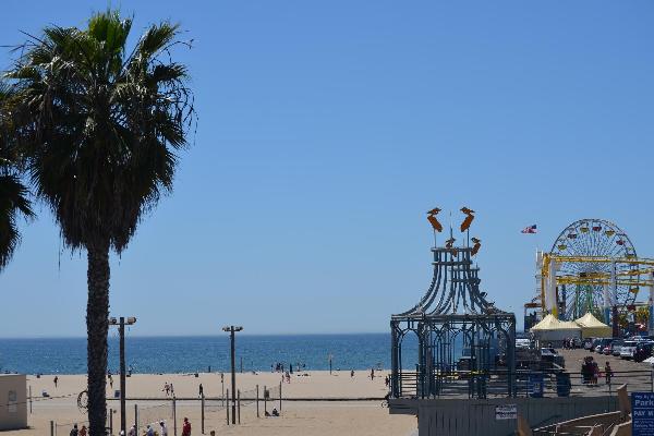 Santa Monica Beach & Pier