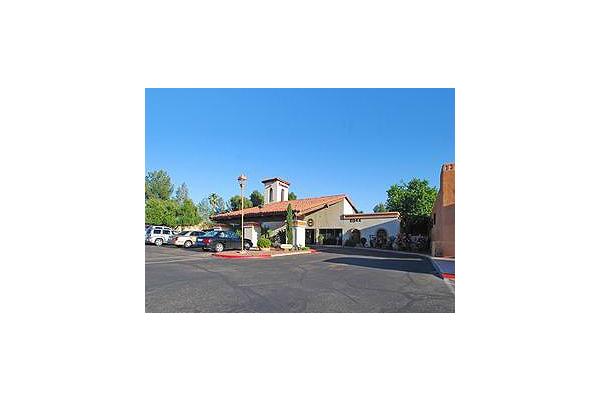 Ramada Foothills Inn & Suites