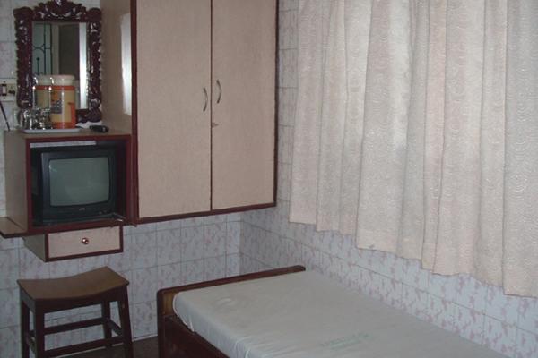 Single Non AC
