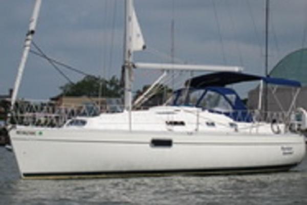 32 ft Beneteau Sailboat