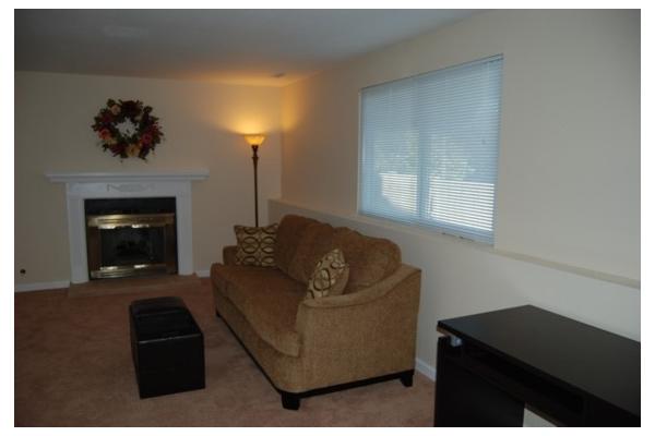 Living room with gas fireplace, 42