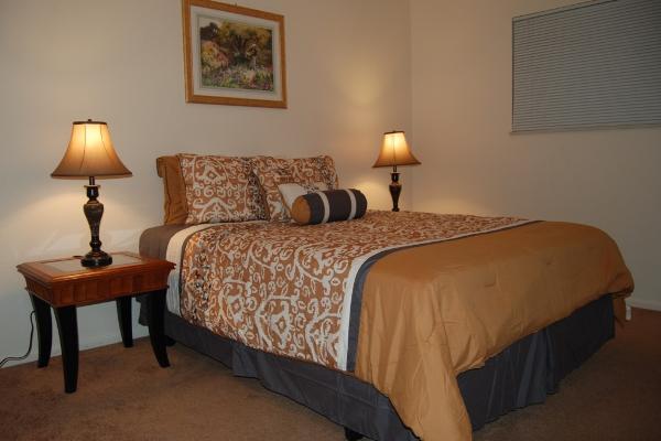 All 4 bedroom feature Queen beds and ceiling fans