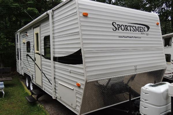 The Trailer Brothers - RV Rental Centre