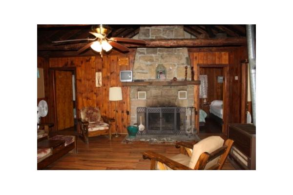 Whispering Oaks Cabin #5